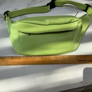 Mowen Leather Design Fanny Pack LIKE NEW